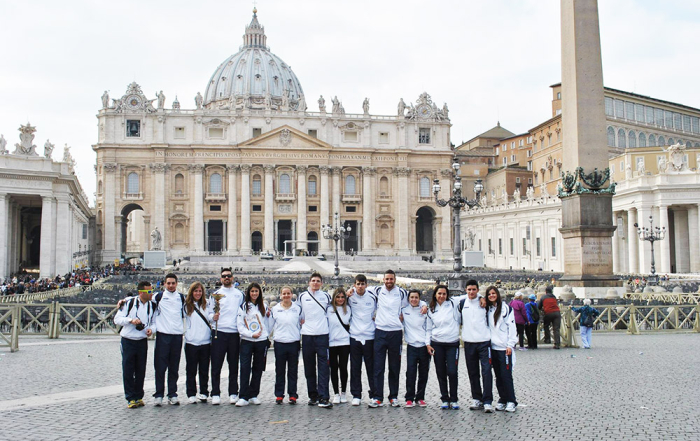 fiaccola-benedettina-cus-in-vaticano